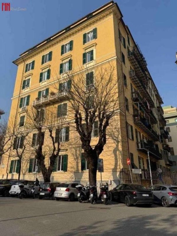 appartamento in vendita a Genova in zona Carignano