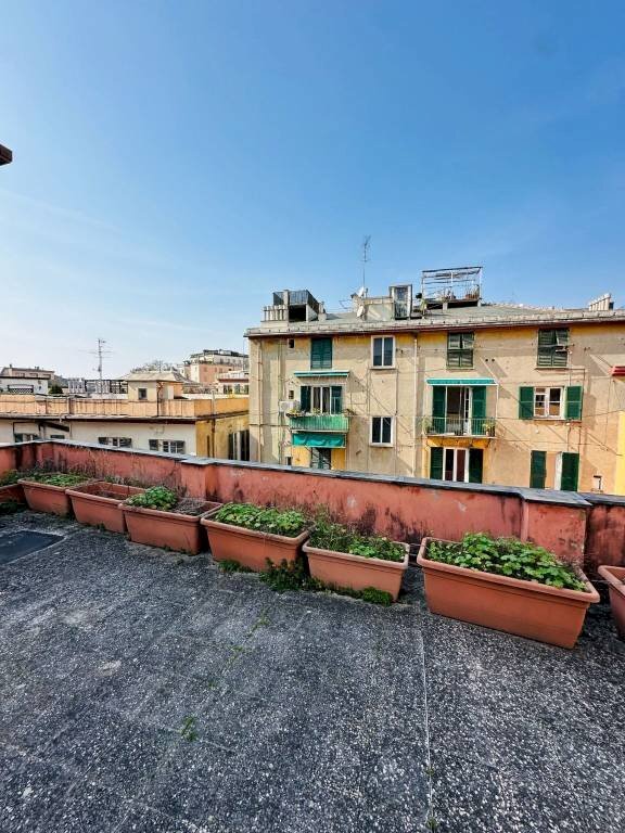 appartamento in vendita a Genova in zona Castelletto