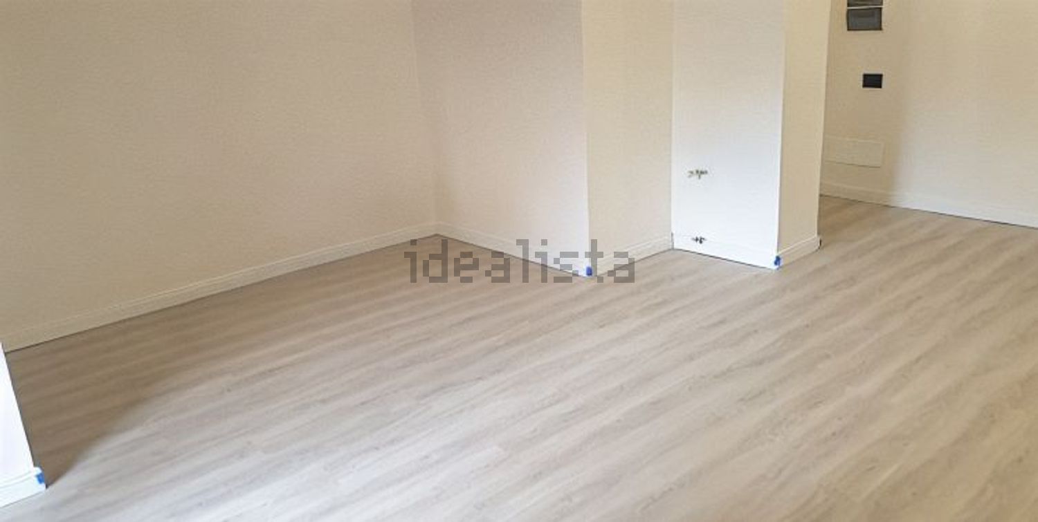 appartamento in vendita a Genova in zona Sestri Ponente