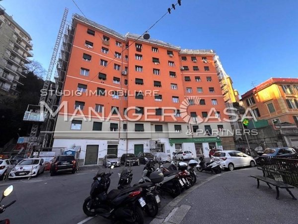 appartamento in vendita a Genova in zona Staglieno