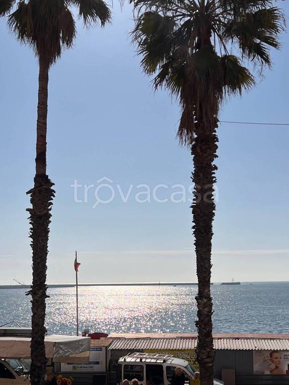 appartamento in vendita a Genova in zona Pegli