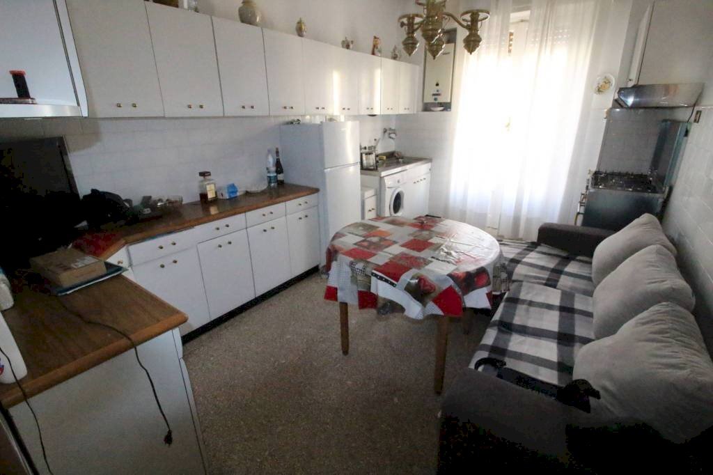appartamento in vendita a Genova in zona Palmaro / Pra'