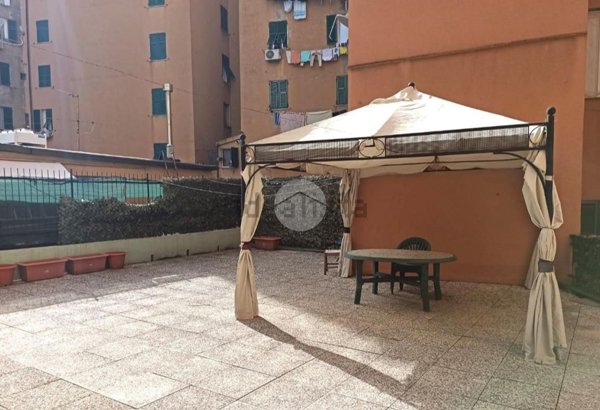 appartamento in vendita a Genova in zona Sampierdarena