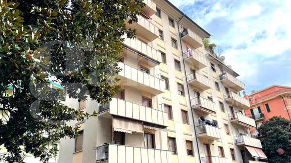 appartamento in vendita a Genova in zona Sampierdarena