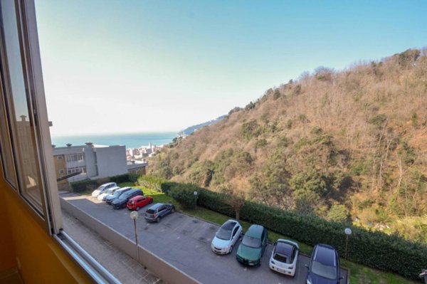 appartamento in vendita a Genova in zona Palmaro / Pra'