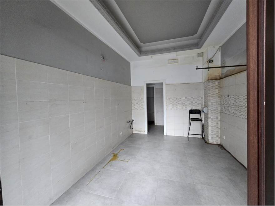 negozio in vendita a Genova in zona Sampierdarena