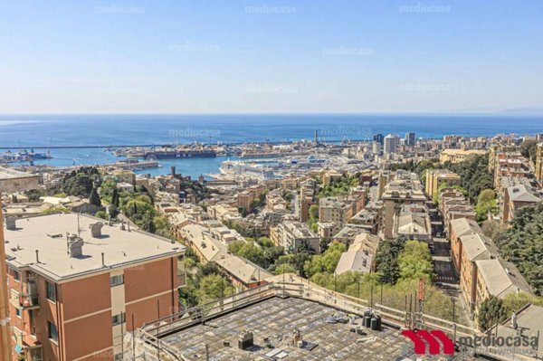 appartamento in vendita a Genova in zona Oregina