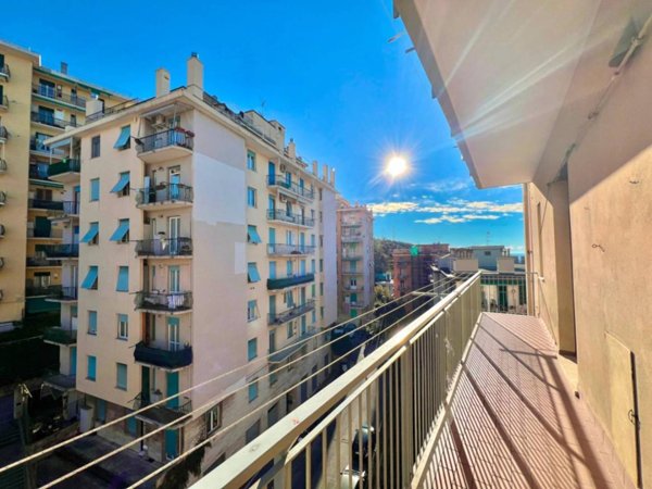 appartamento in vendita a Genova in zona Cornigliano
