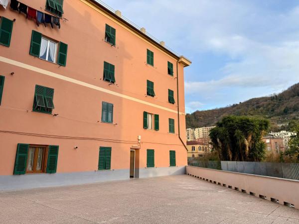appartamento in vendita a Genova in zona Certosa