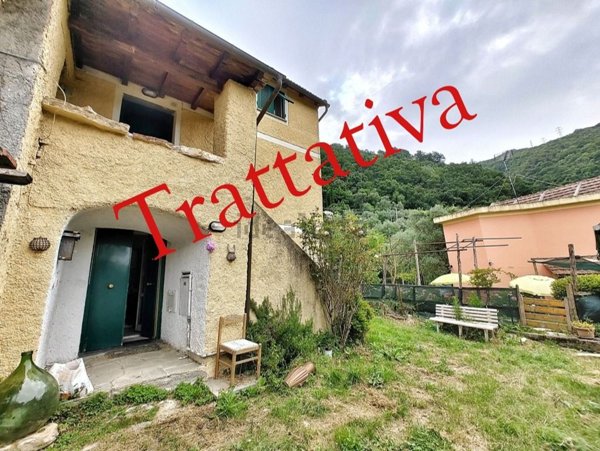 appartamento in vendita a Genova in zona Molassana