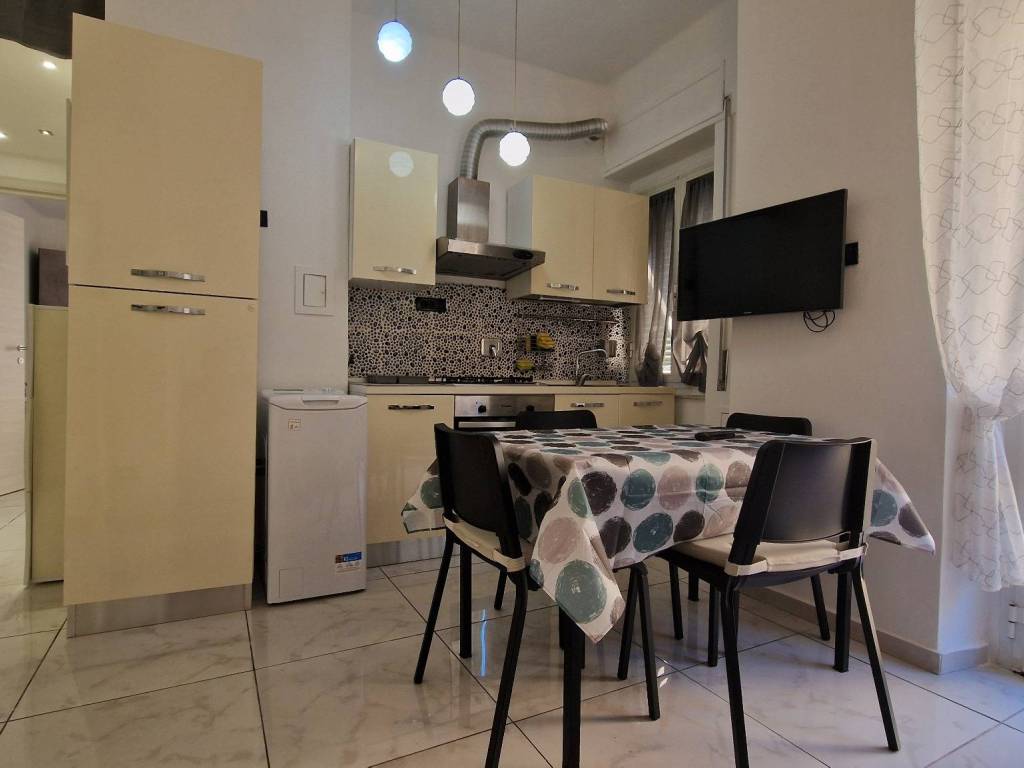 appartamento in vendita a Genova in zona Molassana