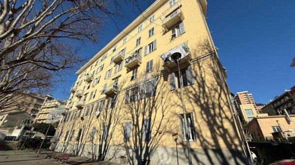 appartamento in vendita a Genova in zona Voltri