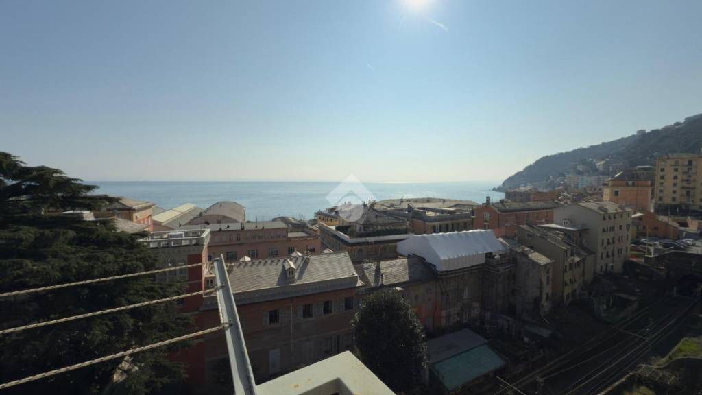 appartamento in vendita a Genova in zona Voltri