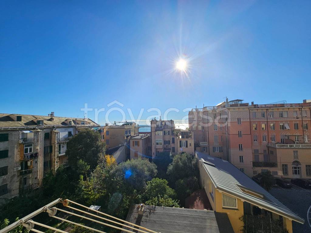 appartamento in vendita a Genova in zona Pegli