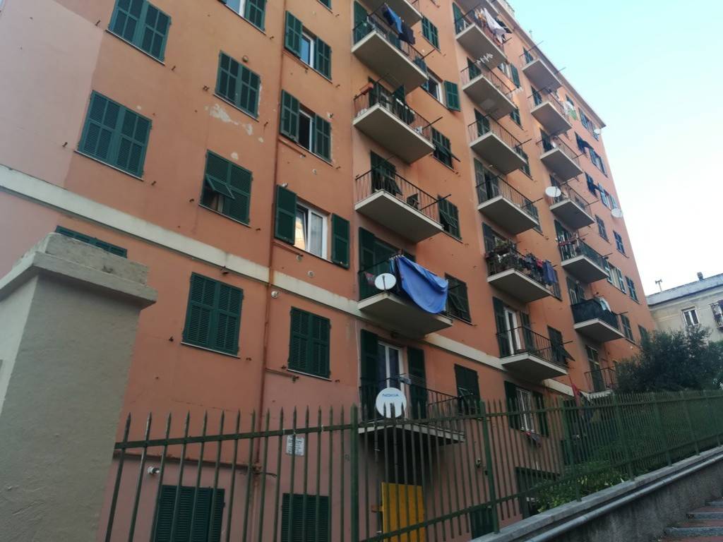 appartamento in vendita a Genova in zona Lagaccio / Granarolo