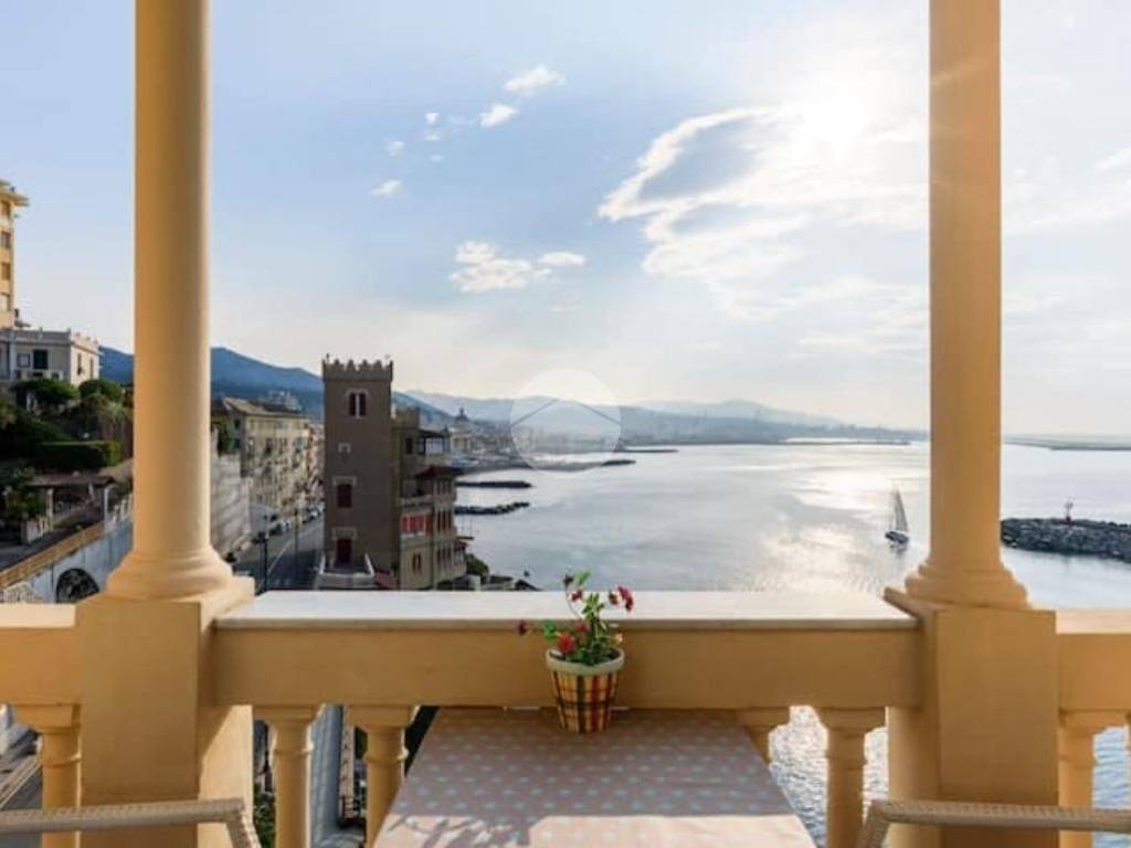 appartamento in vendita a Genova in zona Pegli
