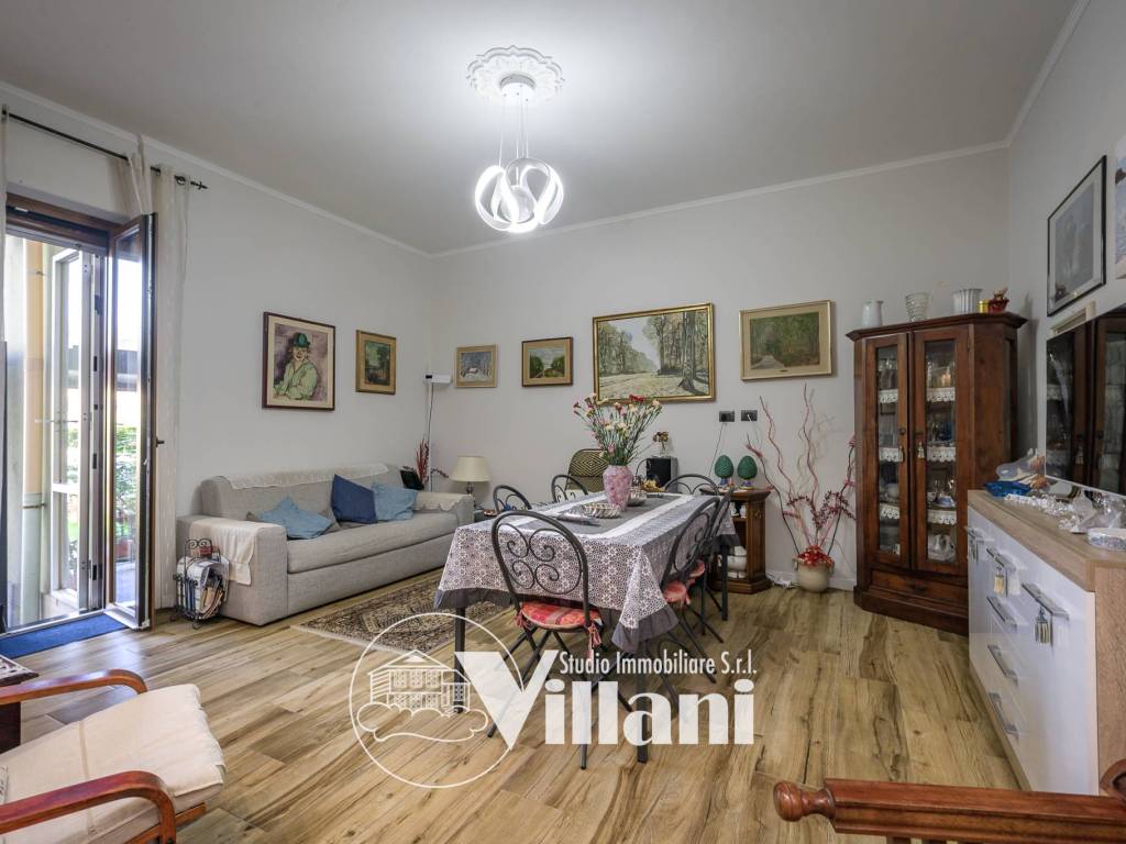 appartamento in vendita a Genova in zona Sturla