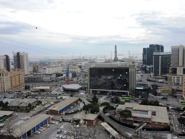 appartamento in vendita a Genova in zona Sampierdarena