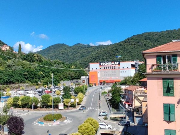 appartamento in vendita a Genova in zona San Gottardo/Sant'Eusebio