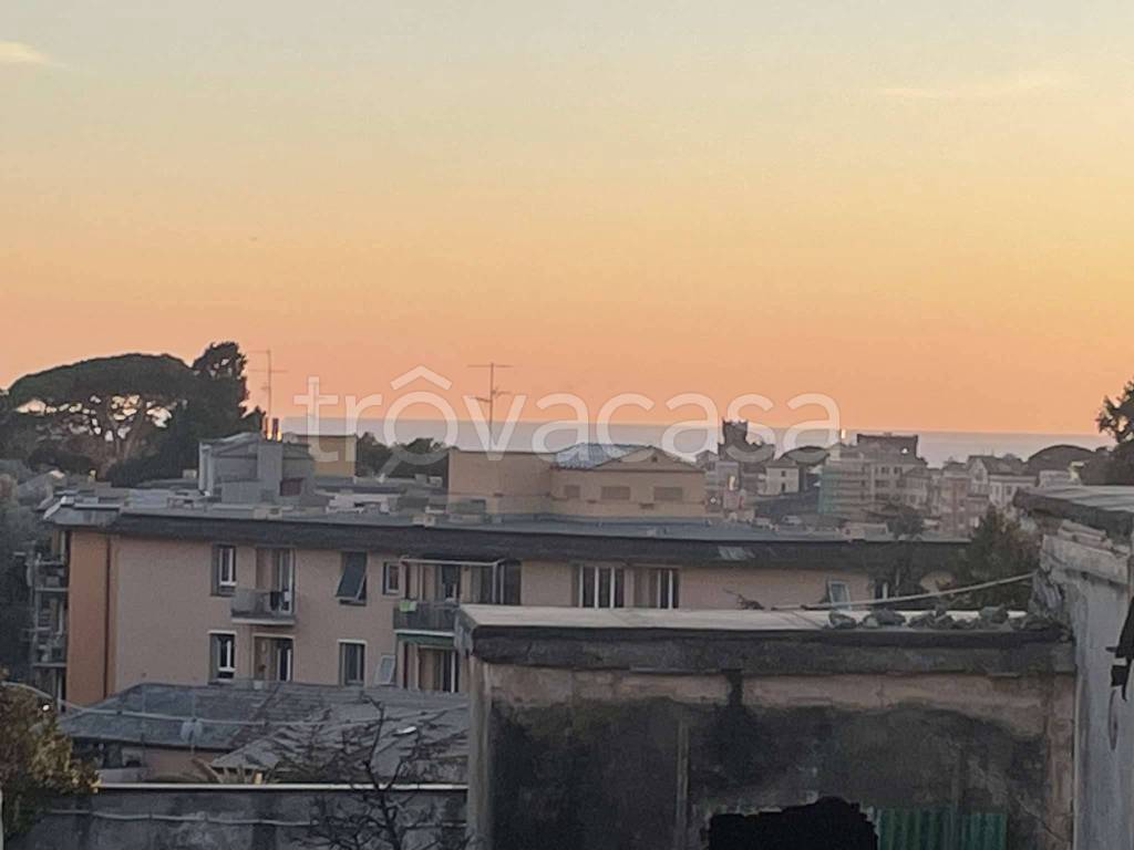 appartamento in vendita a Genova in zona Sturla