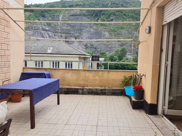 appartamento in vendita a Genova in zona Molassana