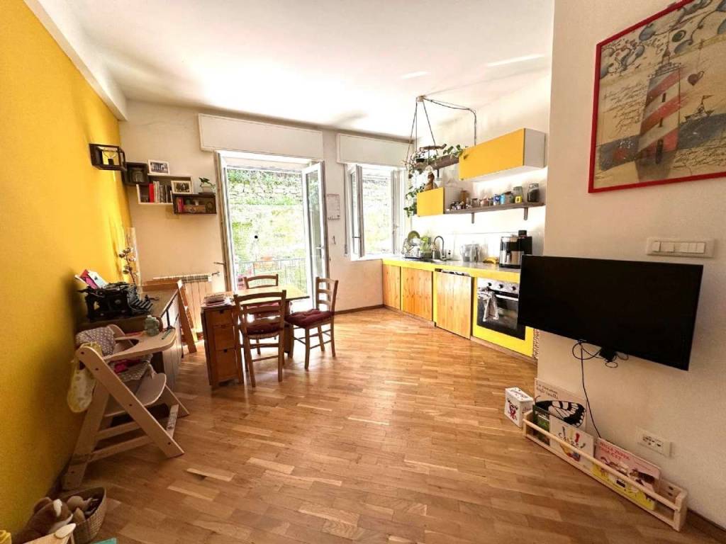 appartamento in vendita a Genova in zona Castelletto