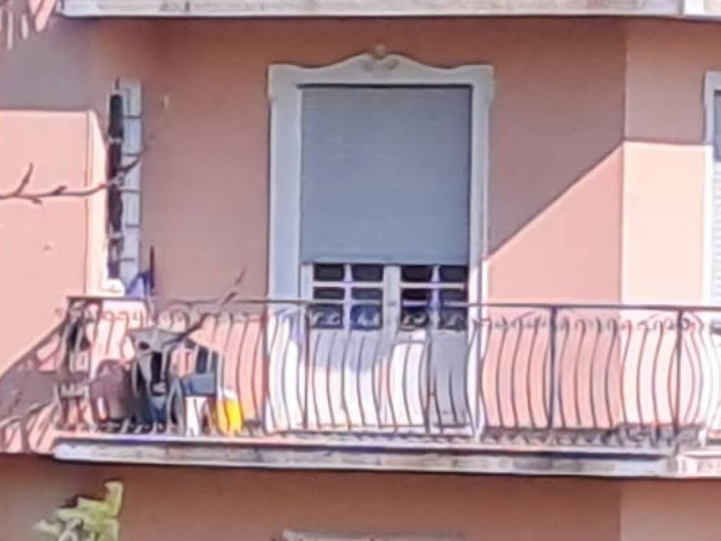 appartamento in vendita a Genova in zona Rivarolo