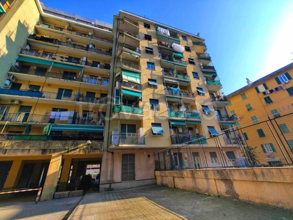 appartamento in vendita a Genova in zona Molassana