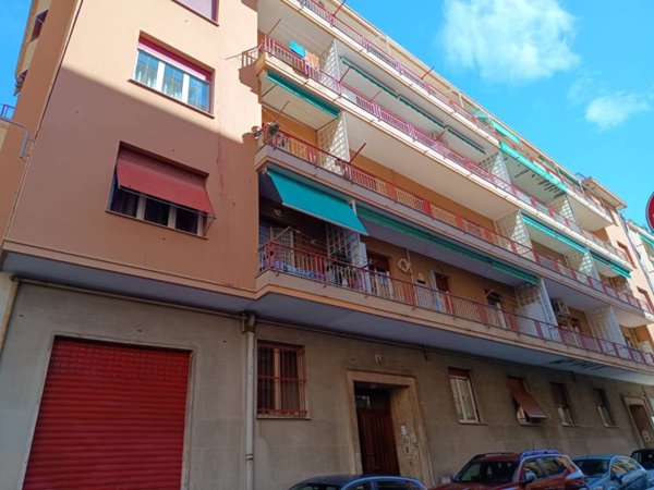 appartamento in vendita a Genova in zona Sestri Ponente