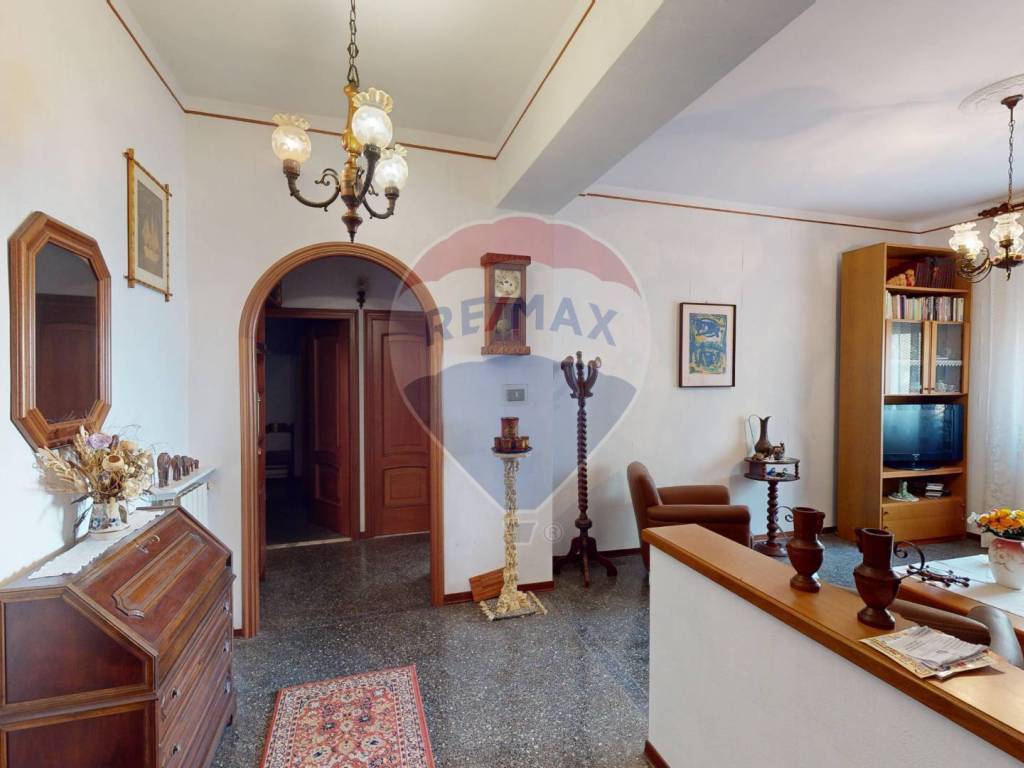 appartamento in vendita a Genova in zona Voltri