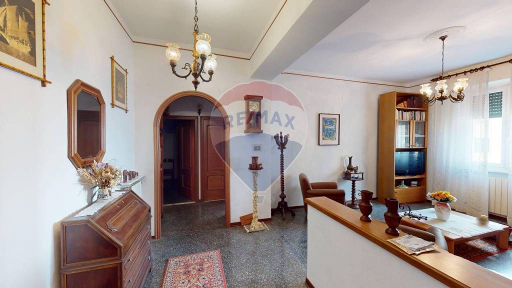 appartamento in vendita a Genova in zona Voltri
