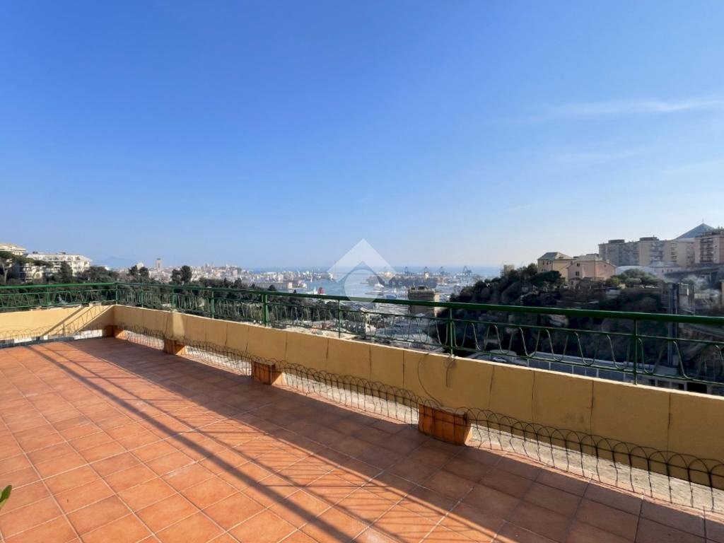 appartamento in vendita a Genova in zona DiNegro