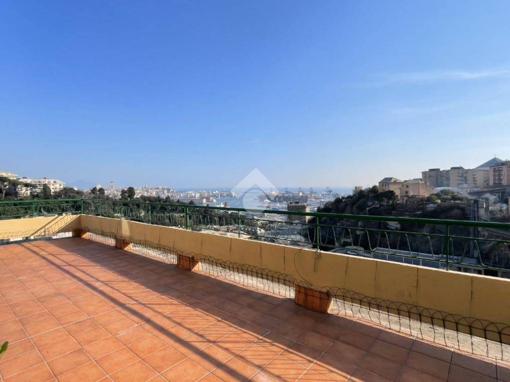 appartamento in vendita a Genova in zona DiNegro