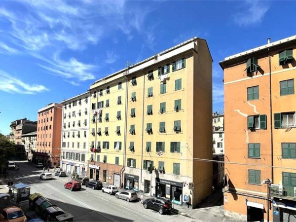 appartamento in vendita a Genova in zona Sampierdarena
