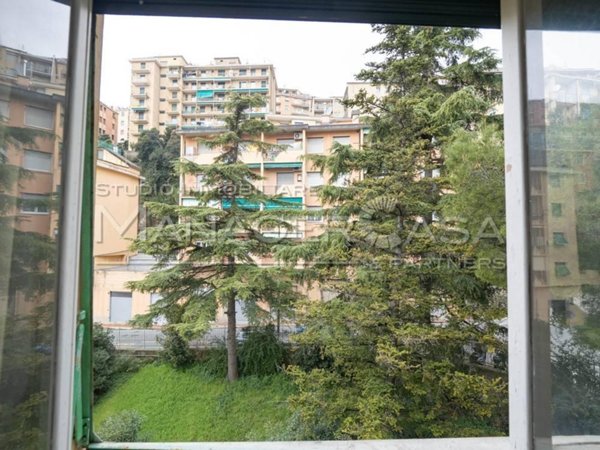 appartamento in vendita a Genova in zona Marassi