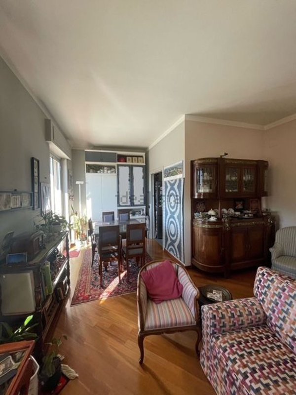 appartamento in vendita a Genova in zona Rivarolo