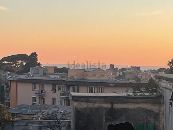 appartamento in vendita a Genova in zona Sturla