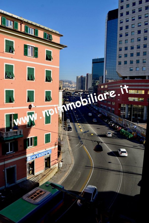 appartamento in vendita a Genova in zona Sampierdarena