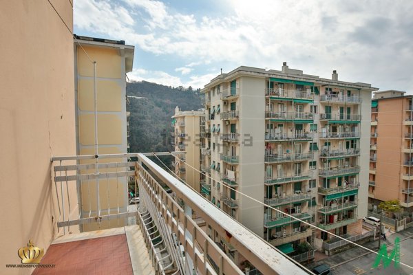 appartamento in vendita a Genova in zona Marassi