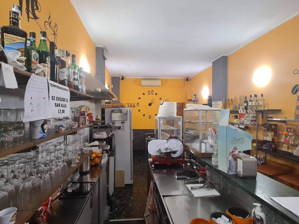 negozio in vendita a Genova in zona San Fruttuoso