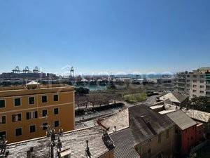 appartamento in vendita a Genova in zona Palmaro / Pra'