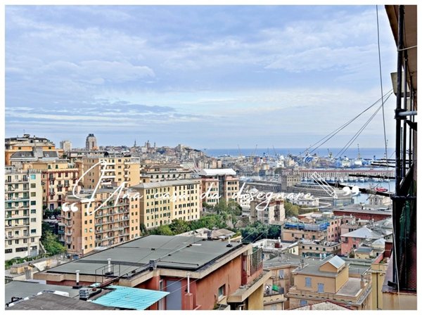 appartamento in vendita a Genova in zona Lagaccio / Granarolo