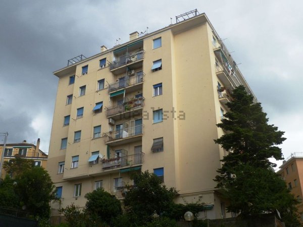 appartamento in vendita a Genova in zona Palmaro / Pra'