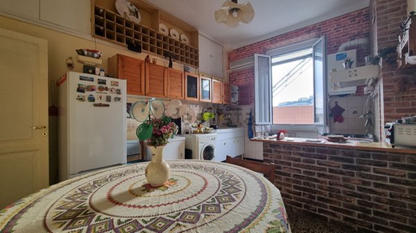 appartamento in vendita a Genova in zona Marassi