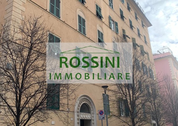 appartamento in vendita a Genova in zona Carignano
