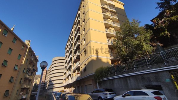 appartamento in vendita a Genova in zona Sampierdarena