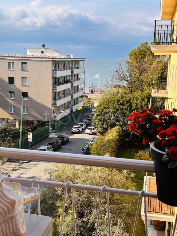 appartamento in vendita a Genova in zona Albaro