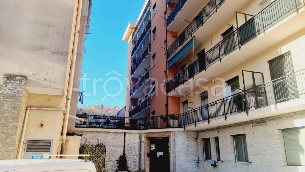appartamento in vendita a Genova in zona Pontedecimo