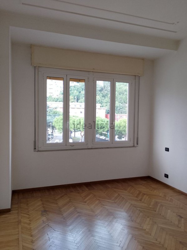 appartamento in vendita a Genova in zona Sampierdarena
