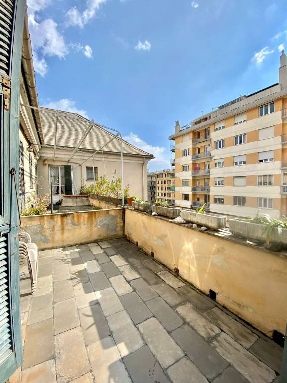 appartamento in vendita a Genova in zona Sampierdarena
